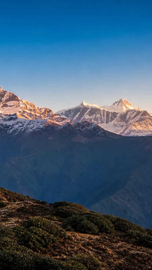 Himalayan Peaks Catching the Sunrise - Blue Phone - Sky, Stars & Sunsets / Nature & Landscape wallpaper