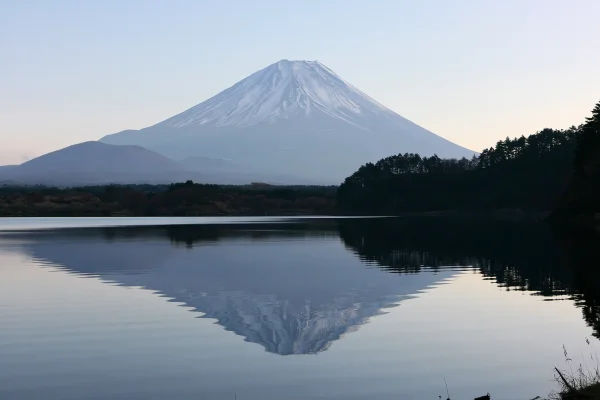 Mount Fuji with Little Snow and Its Lake Mirror - Sea, Lakes & Water / Nature & Landscape wallpaper