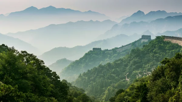 Great Wall Fading into Green Misty Mountains - Heritage & Ruins wallpaper