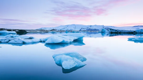 Small Icebergs Drifting on a Pastel Glacier Lagoon - Sea, Lakes & Water / Nature & Landscape wallpaper