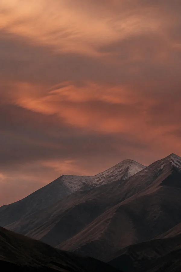 Crimson Clouds Over the Ranges - Orange Phone - Sky, Stars & Sunsets / Nature & Landscape wallpaper