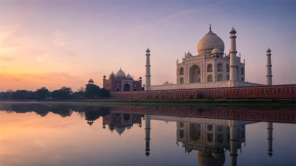 A White Mausoleum Mirrored in the Water - Orange 4K - Heritage & Ruins / Sea, Lakes & Water wallpaper