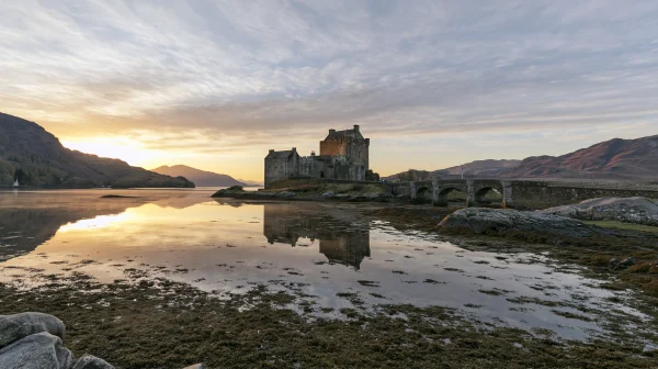 Old Castle on a Dusky Loch - Heritage & Ruins / Architecture & Cities wallpaper