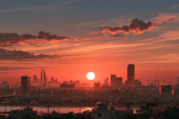 茜色に染まる都市 - 建築・都市 / 空・星空・夕景の壁紙